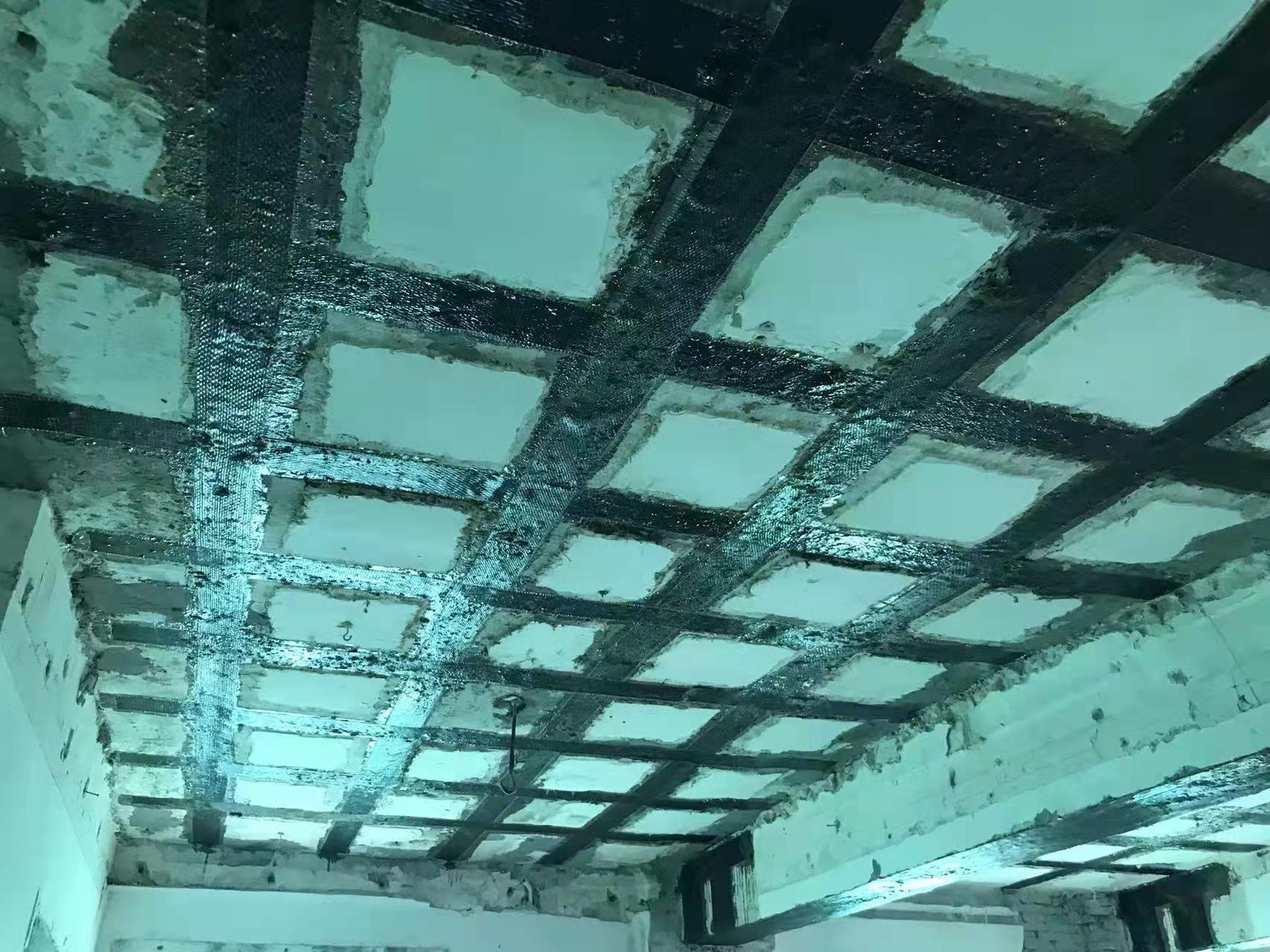 石首粘碳纤维布施工工艺